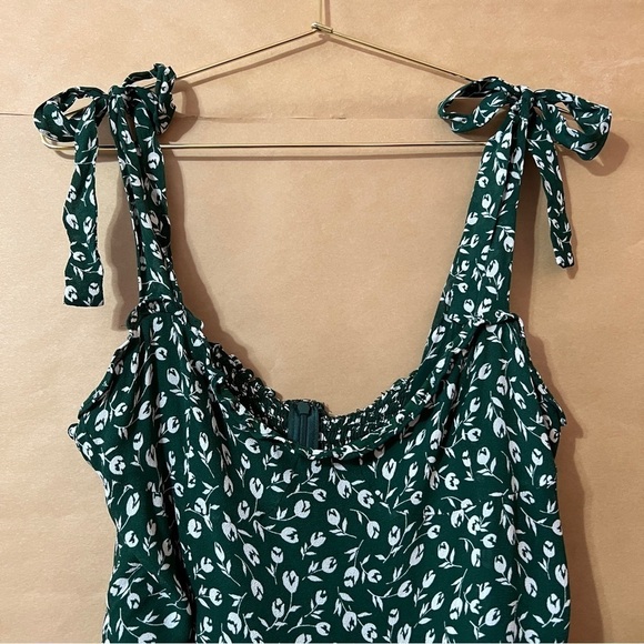 Reformation Christine Dress Susanna Green Floral Tie Shoulder Mini Dress Size 10 - Picture 5 of 13